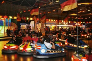 Fahrgeschäfte auf dem Parkfest